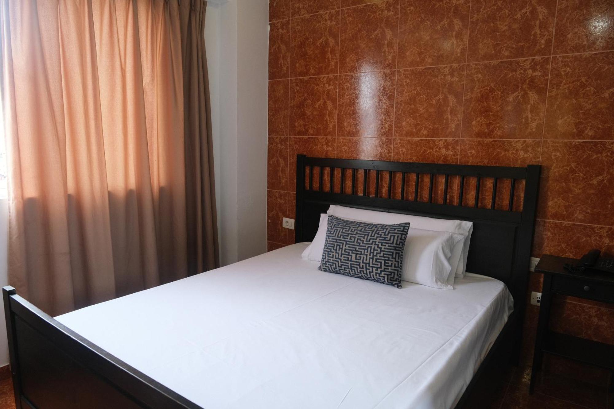 Hotel Adonis Capital Santa Cruz de Tenerife Quarto foto